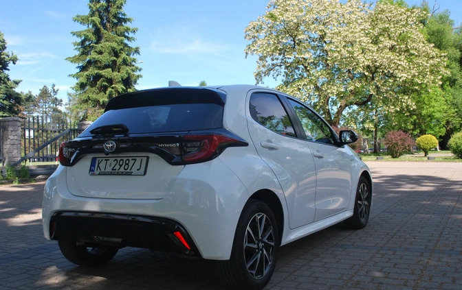 Toyota Yaris cena 75900 przebieg: 22000, rok produkcji 2021 z Ostrzeszów małe 466